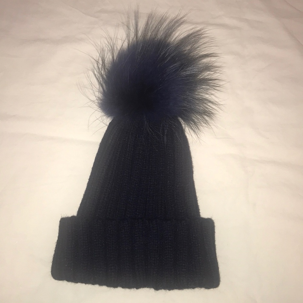 Pom Pom hat